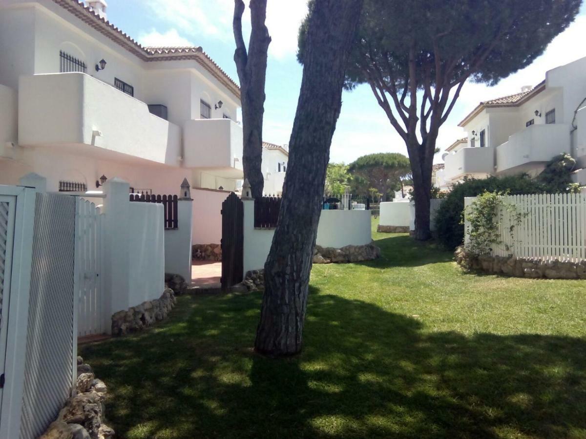 Playa De La Barrosa Appartement Chiclana de la Frontera Buitenkant foto
