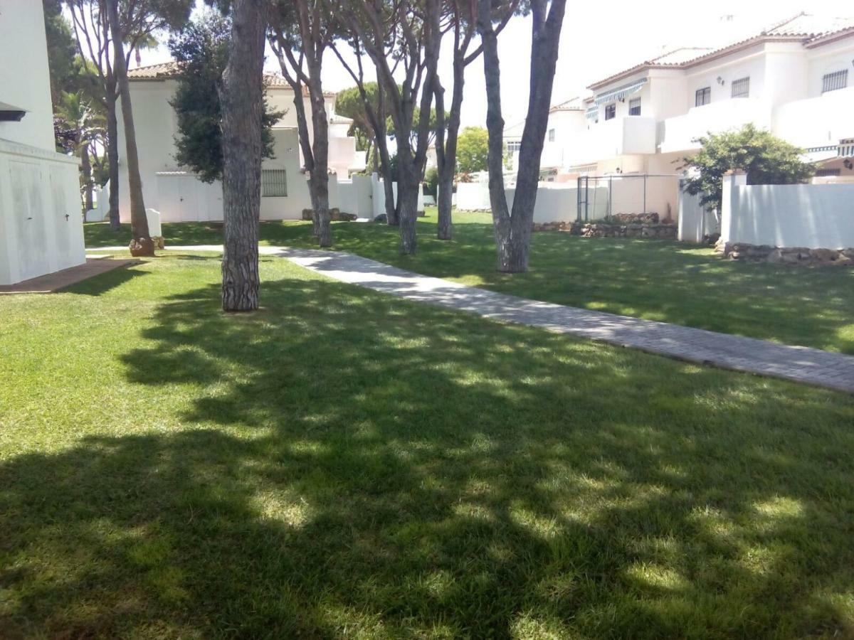 Playa De La Barrosa Appartement Chiclana de la Frontera Buitenkant foto